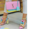 sac à main et talon fleurette